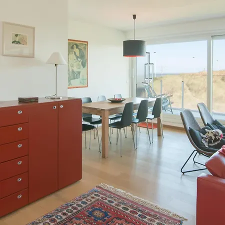 Cozy With Sunny Terrace Apartman